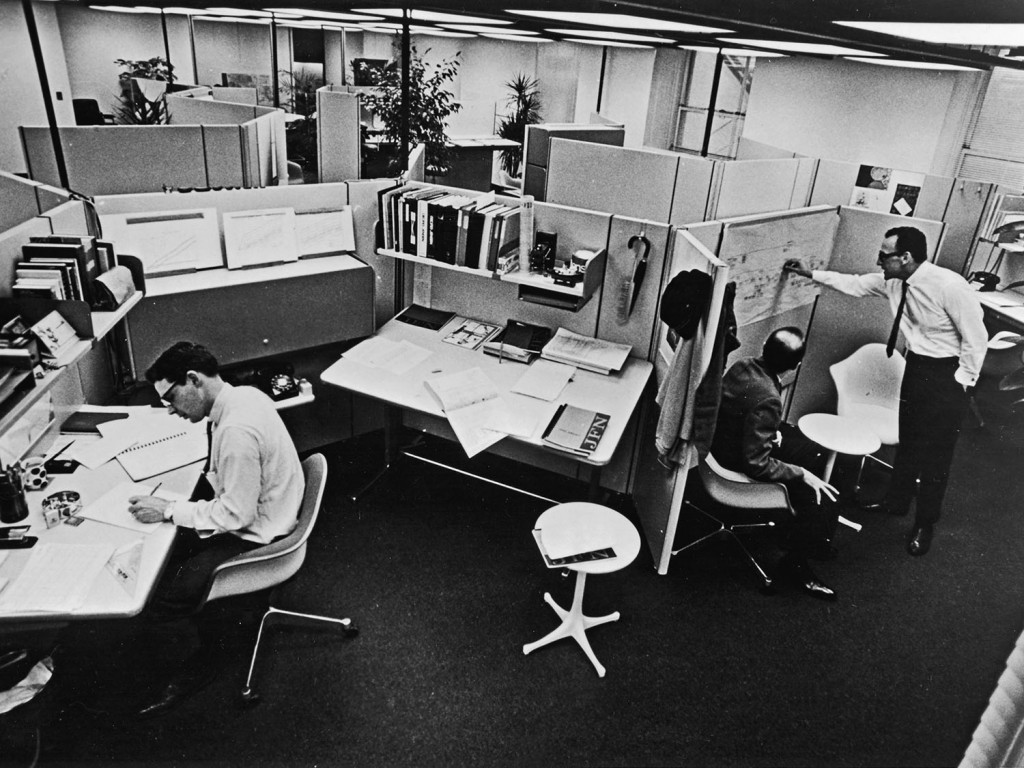 action_office_II_in_action-1024x768